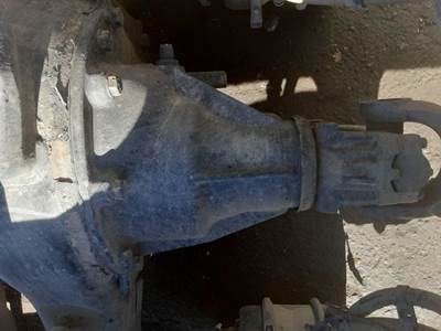 Meritor-Rockwell MR20143M Rear Differential for a Volvo VNL670