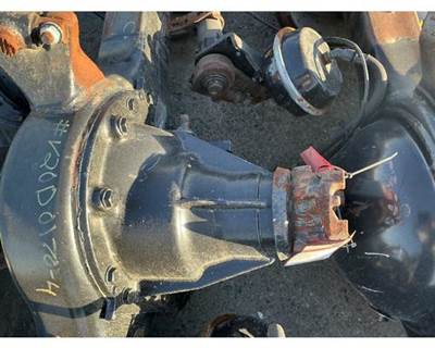 Meritor-Rockwell MR20143M Rear Differential for a Freightliner Cascadia 125