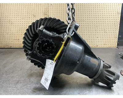 Meritor-Rockwell MR2014E Rear Differential for a International LT625