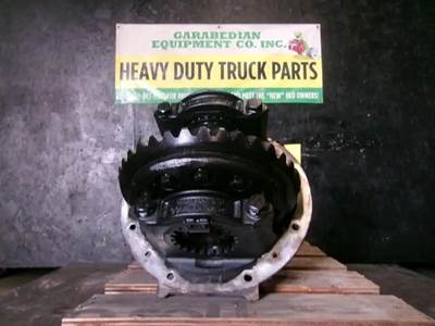 Meritor-Rockwell MR2014X Rear Differential for a Mack CXU613