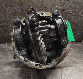 Meritor-Rockwell MR2014X Rear Differential for a Volvo VNM