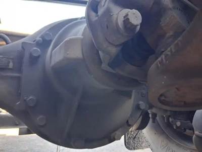 Meritor-Rockwell MR2014X Rear Differential for a Mack CXU613