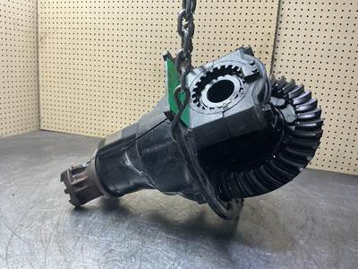 Meritor-Rockwell MR2014X Rear Differential for a Volvo VNL