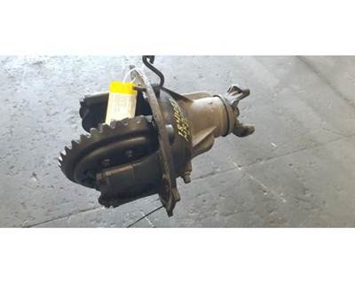 Meritor-Rockwell MR2014X Rear Differential for a Volvo VNL