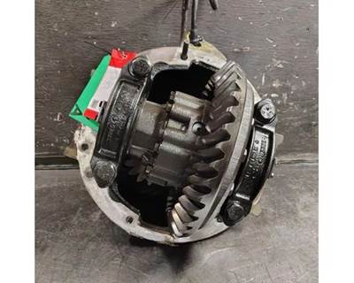 Meritor-Rockwell MR2014X Rear Differential for a Mack CXU613