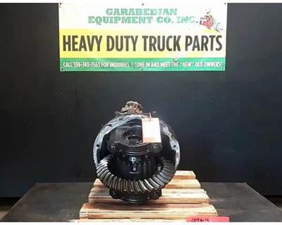 Meritor-Rockwell MR2014X Rear Differential for a Volvo VNL