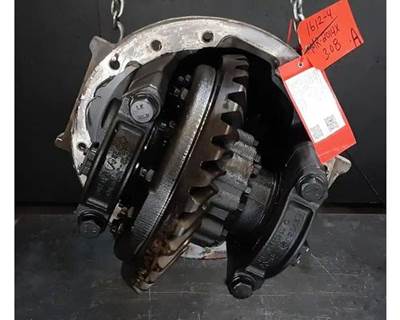 Meritor-Rockwell MR2014X Rear Differential for a Volvo VNL670