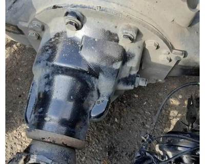 Meritor-Rockwell MR2014X Rear Differential for a Volvo VNL