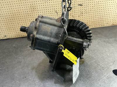 Meritor-Rockwell MR2014XH Rear Differential for a Kenworth T680