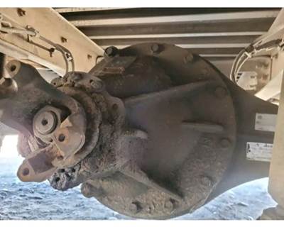 Meritor-Rockwell Rear Differential for a Freightliner MT45 Chassis
