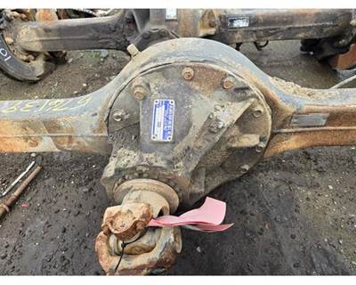 Meritor-Rockwell MS113 Rear Differential for a Freightliner MT45 Chassis