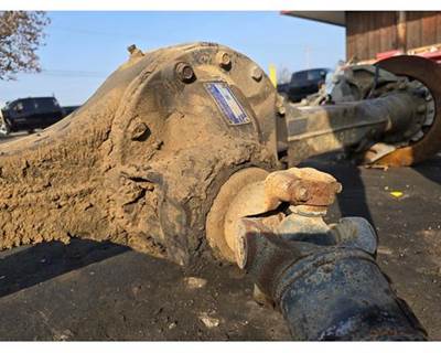 Meritor-Rockwell MS113 Rear Differential for a Freightliner MT45 Chassis