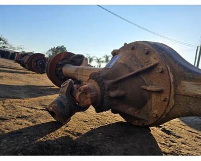 Meritor-Rockwell MS113 Rear Differential for a Freightliner MT45 Chassis