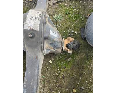 Meritor-Rockwell MS113 Rear Differential for a Freightliner MT45 Chassis
