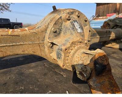 Meritor-Rockwell MS113 Rear Differential for a Freightliner MT45 Chassis