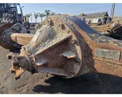 Meritor-Rockwell MS113 Rear Differential for a Freightliner MT45 Chassis