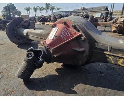 Meritor-Rockwell MS113 Rear Differential for a Freightliner MT45 Chassis
