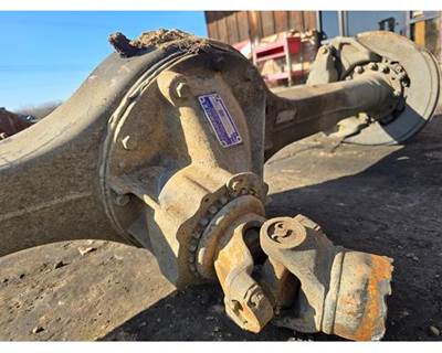 Meritor-Rockwell MS12113 Rear Differential for a Freightliner MT45 Chassis