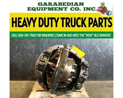Meritor-Rockwell R170 Rear Differential for a Ford CL9000