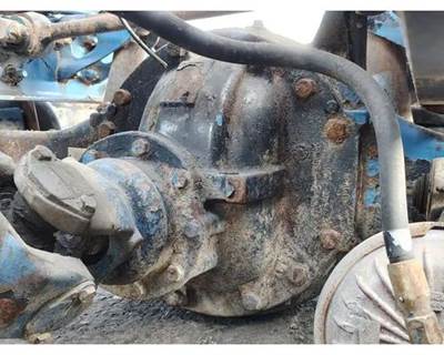 Meritor-Rockwell RR20140 Rear Differential for a Peterbilt 377