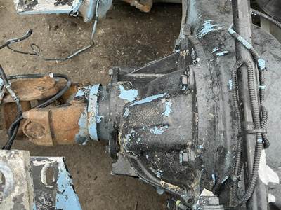 Meritor-Rockwell RR20145 Rear Differential for a Peterbilt 384