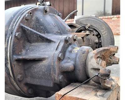 Meritor-Rockwell RS120 Rear Differential for a Freightliner MT55 Chassis