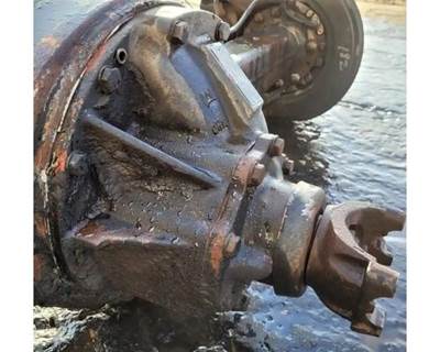 Meritor-Rockwell RS120 Rear Differential for a Freightliner MT55 Chassis