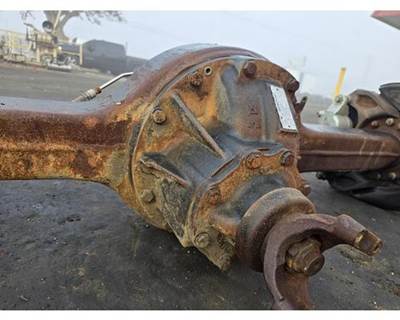 Meritor-Rockwell RS120 Rear Differential for a Freightliner MT55 Chassis