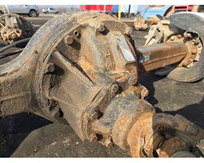 Meritor-Rockwell RS120 Rear Differential for a Freightliner MT55 Chassis
