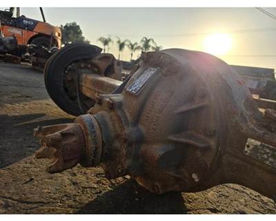 Meritor-Rockwell RS120 Rear Differential for a Freightliner MT45 Chassis