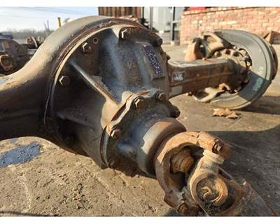 Meritor-Rockwell RS13120 Rear Differential for a Freightliner MT45 Chassis