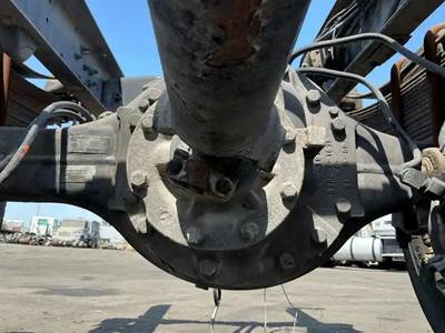 Meritor-Rockwell RS17140 Rear Differential for a Ford F700