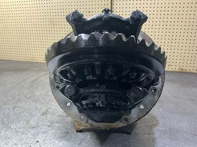 Meritor-Rockwell RS17145 Rear Differential for a Freightliner FL60