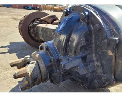 Meritor-Rockwell RS17145 Rear Differential for a Freightliner FL60