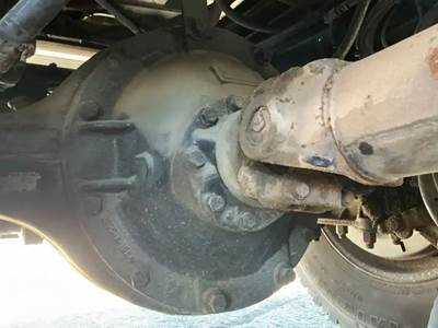 Meritor-Rockwell RS21230 Rear Differential for a Freightliner FC70 CARGO
