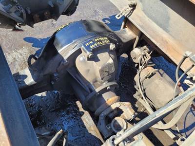 Meritor-Rockwell RS23160 Rear Differential for a Mack CXU612