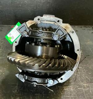 Meritor-Rockwell RS23160 Rear Differential for a Volvo VNL
