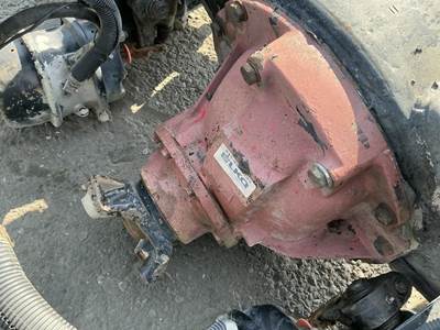 Meritor-Rockwell RS23160 Rear Differential for a Freightliner ST120
