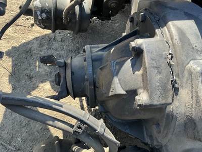 Meritor-Rockwell RS23160 Rear Differential for a Freightliner Cascadia 113