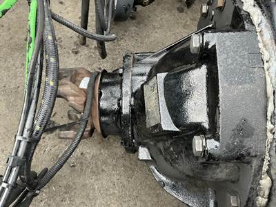 Meritor-Rockwell RS23160 Rear Differential for a Freightliner Cascadia 113
