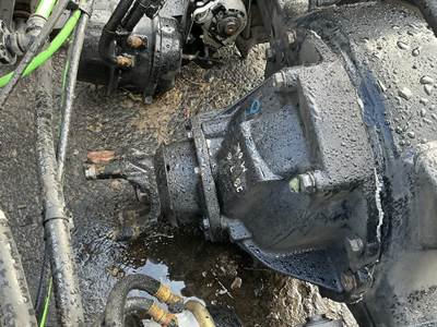 Meritor-Rockwell RS23160 Rear Differential for a Freightliner Cascadia 113