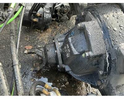 Meritor-Rockwell RS23160 Rear Differential for a Freightliner Cascadia 113
