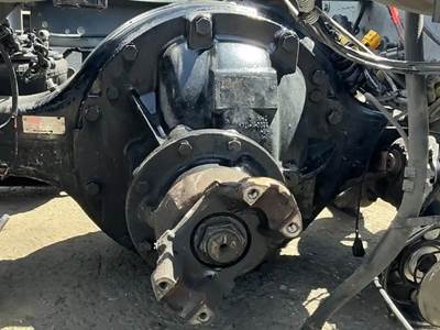 Meritor-Rockwell RS23161 Rear Differential for a Mack CXU612