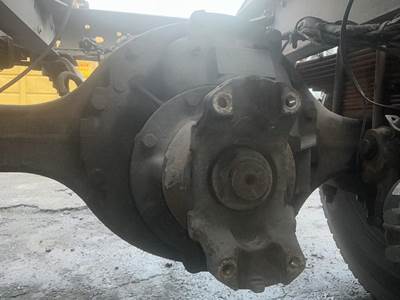 Meritor-Rockwell RS23161 Rear Differential for a Mack CXU612