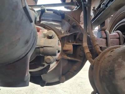 Meritor-Rockwell RS23186 Rear Differential for a Freightliner Cascadia 125