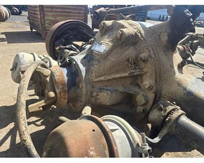 Meritor-Rockwell RS23186 Rear Differential for a Freightliner FLD120