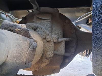 Meritor-Rockwell RS24160 Rear Differential for a Capacity TJ5000