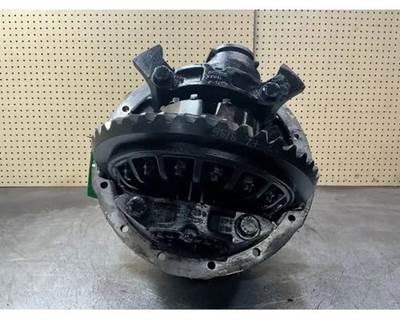 Meritor-Rockwell RSL23180 Rear Differential for a Freightliner FLD120