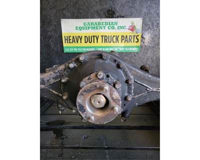 Mitsubishi RO33TT1123 Rear Differential for a Mitsubishi FE649