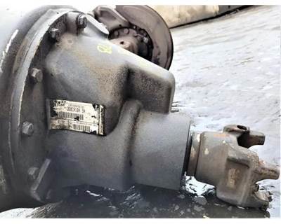 Spicer S150S Rear Differential for a International 1652